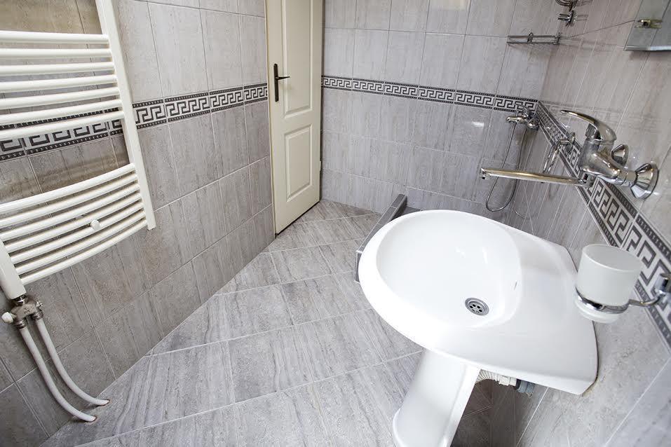 Luna Apartment Novi Sad Buitenkant foto