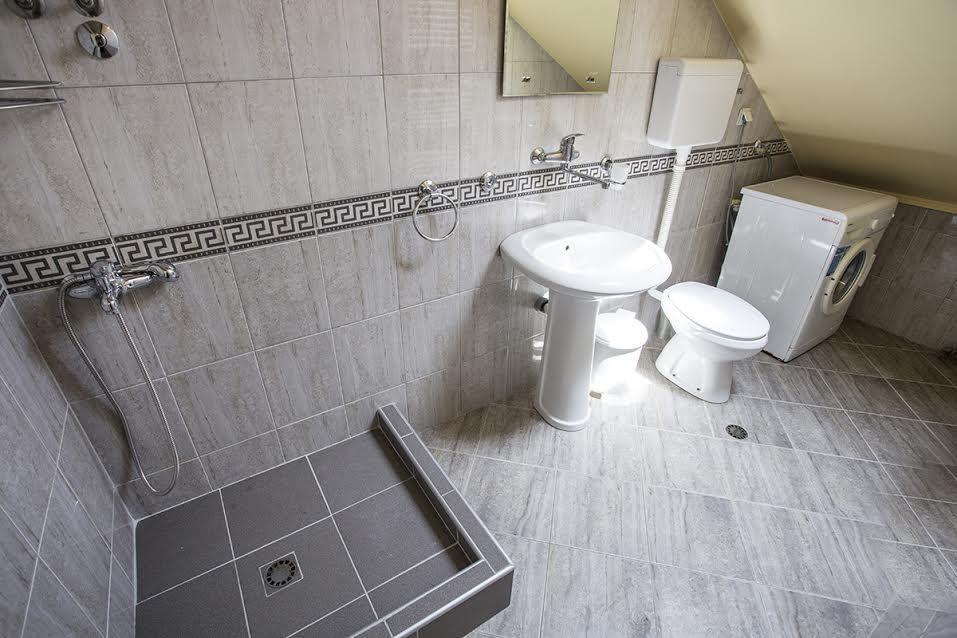 Luna Apartment Novi Sad Buitenkant foto