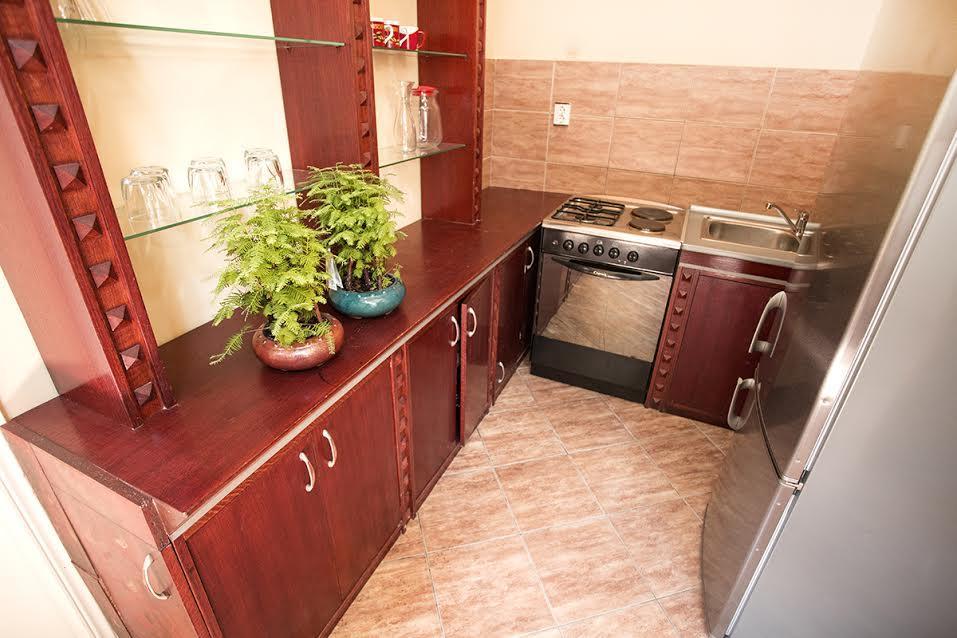 Luna Apartment Novi Sad Buitenkant foto