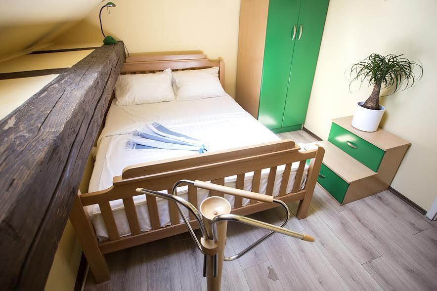 Luna Apartment Novi Sad Buitenkant foto